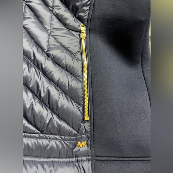 NWT MICHAEL Michael Kors Embossed Mixed Vest with Detachable Faux Fur/HooD XXL - Picture 7 of 7